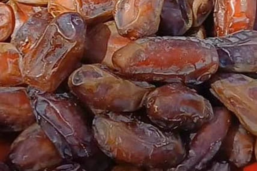 کاملترین خوراکی . آب و خرما